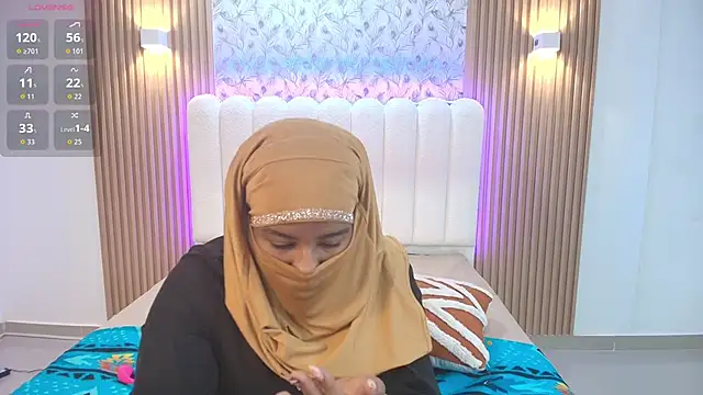 Snapshot of Lina_arabiann chatting on December 2, 2025, 12:21 pm Lina arabiann online show from December 2, 2025, 12:21 pm