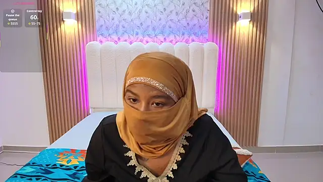 Snapshot of Lina_arabiann chatting on December 14, 2025, 12:10 pm Lina arabiann online show from December 14, 2025, 12:10 pm