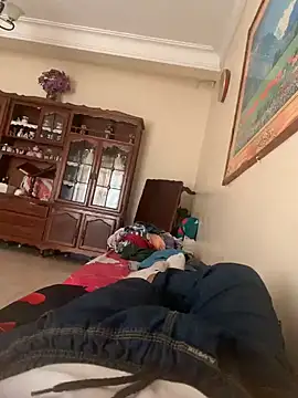 Snapshot of Unique-Man chatting on November 3, 2025, 1:01 pm Unique-Man online show from November 3, 2025, 1:01 pm