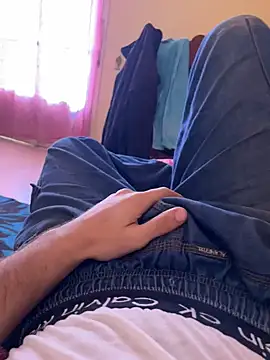 Snapshot of Unique-Man chatting on February 16, 2026, 1:07 pm Unique-Man online show from February 16, 2026, 1:07 pm