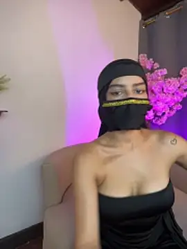 Snapshot of shaima__ chatting on April 29, 2026, 9:32 pm shaima online show from April 29, 2026, 9:32 pm