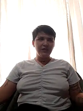 leti302 online show from October 28, 2025, 3:14 pm