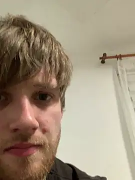 Snapshot of PetrTucnak chatting on February 10, 2026, 5:17 pm PetrTucnak online show from February 10, 2026, 5:17 pm