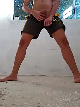 Snapshot of Fernandosafado081 chatting on March 8, 2026, 7:28 pm Fernandosafado081 online show from March 8, 2026, 7:28 pm