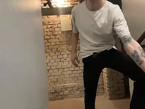 BrunoTwinkXXL online show from January 10, 2026, 11:53 pm