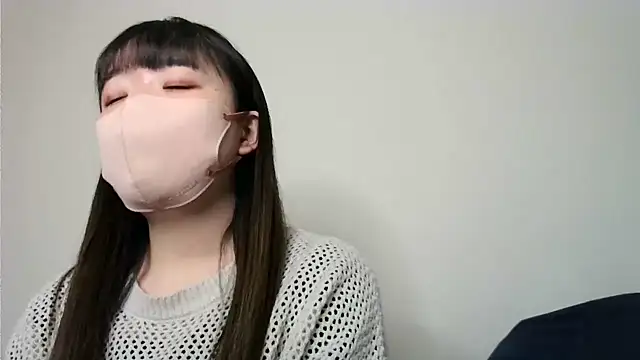 yua chan00 online show from November 15, 2025, 1:29 pm