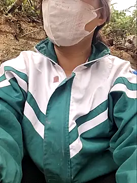 Snapshot of Phoena-a chatting on March 7, 2026, 2:41 am Phoena-a online show from March 7, 2026, 2:41 am