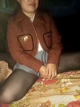 Snapshot of Phoena-a chatting on March 23, 2026, 2:04 am Phoena-a online show from March 23, 2026, 2:04 am