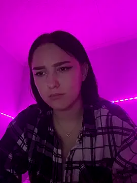  Sinara  online show from October 28, 2025, 6:10 pm