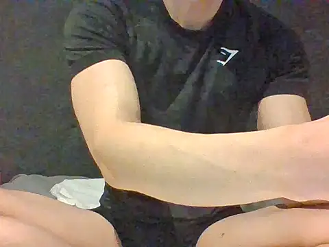 Snapshot of jaydenasiantattoo chatting on November 5, 2025, 10:37 am jaydenasiantattoo online show from November 5, 2025, 10:37 am