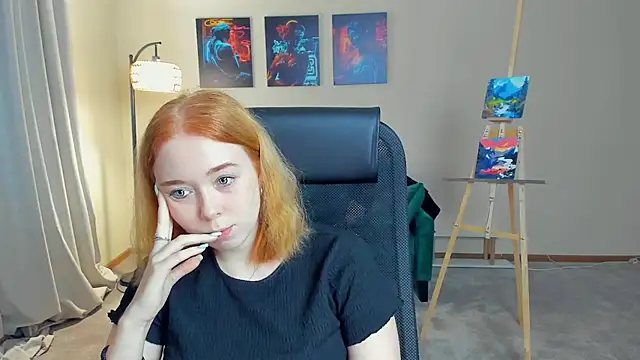 Snapshot of AddieOsler chatting on October 30, 2025, 6:26 am AddieOsler online show from October 30, 2025, 6:26 am