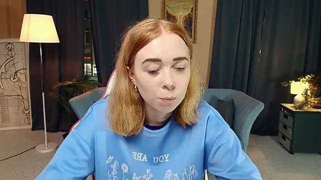 Snapshot of AddieOsler chatting on November 21, 2025, 7:45 pm AddieOsler online show from November 21, 2025, 7:45 pm