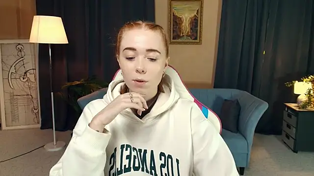 Snapshot of AddieOsler chatting on November 22, 2025, 7:46 pm AddieOsler online show from November 22, 2025, 7:46 pm