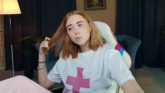 Snapshot of AddieOsler chatting on November 29, 2025, 7:50 pm AddieOsler online show from November 29, 2025, 7:50 pm