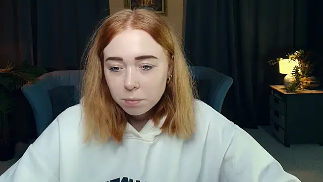 Snapshot of AddieOsler chatting on December 5, 2025, 8:27 pm AddieOsler online show from December 5, 2025, 8:27 pm