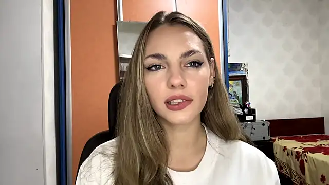 Snapshot of IlanaLafferty chatting on November 15, 2025, 7:43 pm IlanaLafferty online show from November 15, 2025, 7:43 pm