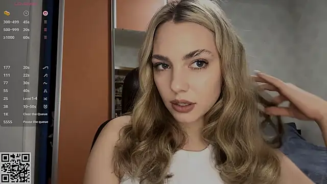 Snapshot of IlanaLafferty chatting on December 19, 2025, 6:59 pm IlanaLafferty online show from December 19, 2025, 6:59 pm