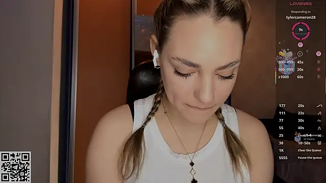 Snapshot of IlanaLafferty chatting on January 5, 2026, 6:33 pm IlanaLafferty online show from January 5, 2026, 6:33 pm