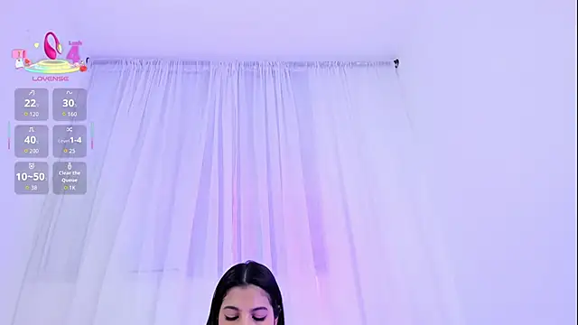 Leyacopper  online show from November 8, 2025, 11:14 pm