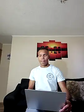 Jonnes-z online show from December 14, 2025, 11:20 pm