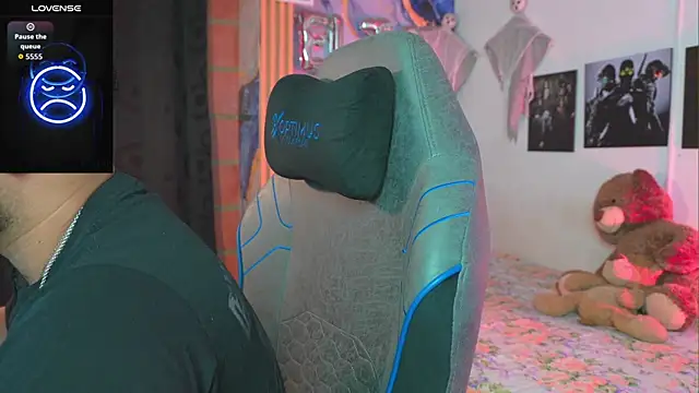Tiler wolker online show from June 5, 2026, 2:40 am