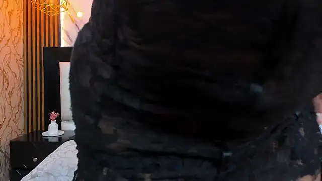 Snapshot of Kelly_Swift chatting on November 8, 2025, 4:01 am Kelly Swift online show from November 8, 2025, 4:01 am