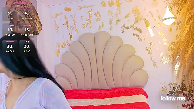 HellemMonet online show from November 16, 2025, 7:52 pm