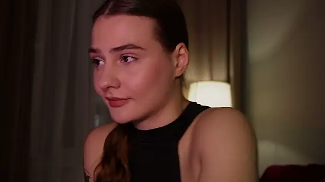 blooomis online show from November 5, 2025, 3:56 pm