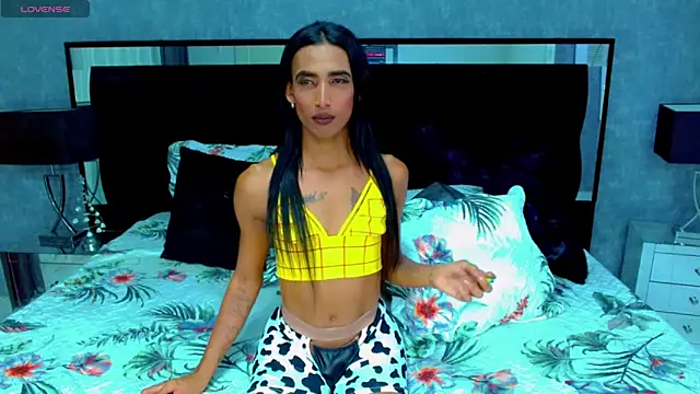 chairahot2 online show from November 9, 2025, 3:49 am