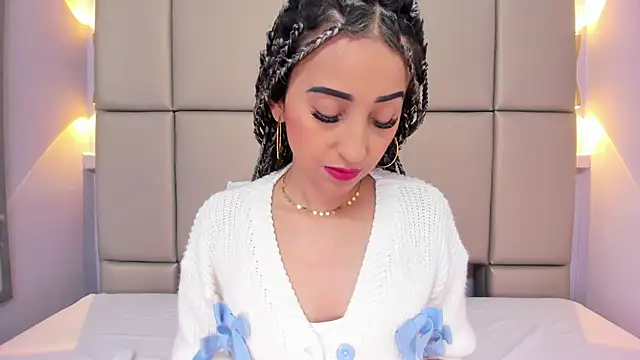 violett rabbit  online show from January 10, 2026, 12:07 pm