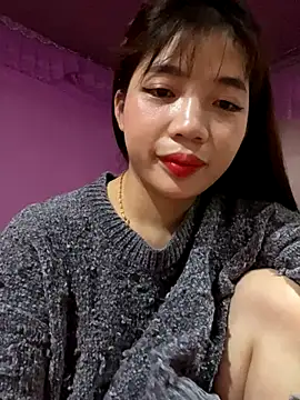 Zlienr023 online show from November 10, 2025, 2:32 am