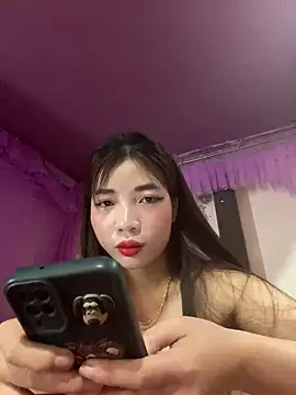 Zlienr023 online show from November 12, 2025, 1:17 am