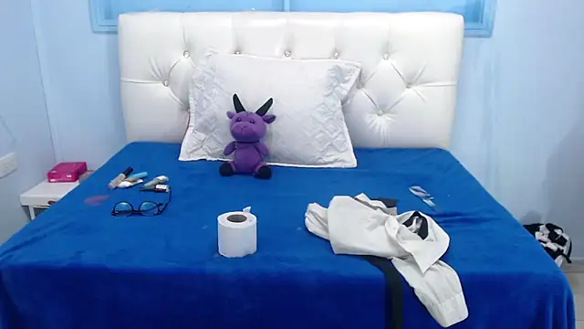 Memi xxx online show from December 21, 2025, 4:41 am