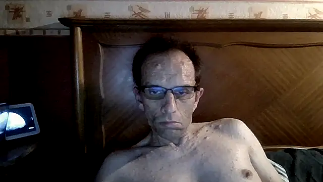 mecchauddu60 online show from November 14, 2025, 9:46 pm