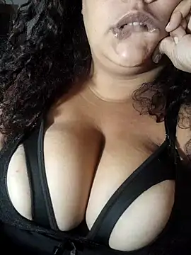 Snapshot of safirahot69 chatting on November 26, 2025, 3:18 am safirahot69 online show from November 26, 2025, 3:18 am