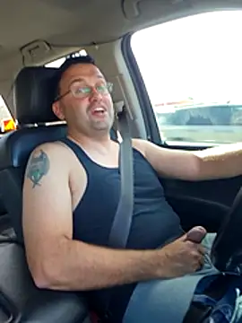 Snapshot of Latinesc chatting on March 2, 2026, 9:10 pm Latinesc online show from March 2, 2026, 9:10 pm