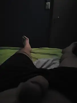 Snapshot of Tincho1051 chatting on December 16, 2025, 1:27 pm Tincho1051 online show from December 16, 2025, 1:27 pm