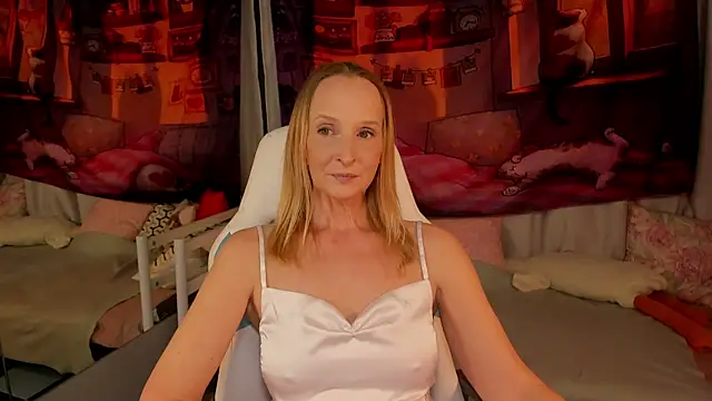 ScarlettPalmer online show from May 14, 2026, 10:55 am