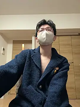 isao752702 online show from December 14, 2025, 12:10 pm