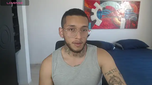 Snapshot of LucaVanden chatting on November 5, 2025, 7:36 pm LucaVanden online show from November 5, 2025, 7:36 pm