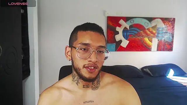 Snapshot of LucaVanden chatting on November 8, 2025, 2:28 pm LucaVanden online show from November 8, 2025, 2:28 pm