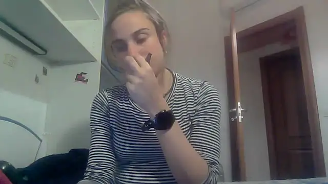 Snapshot of SinnEmily chatting on December 15, 2025, 9:30 pm SinnEmily online show from December 15, 2025, 9:30 pm