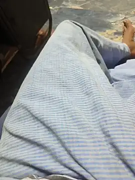 kkarish24 online show from November 7, 2025, 5:24 pm