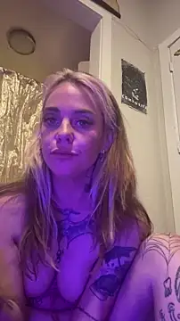 roxiebaby online show from November 14, 2025, 8:46 am