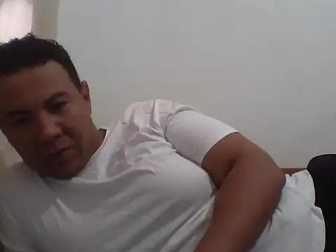 Fire latino online show from November 11, 2025, 10:59 am