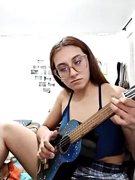 bellastorme04 online show from March 20, 2026, 12:59 am