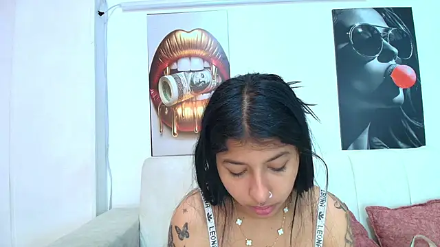 Snapshot of ASSBIG_DIRTY chatting on October 31, 2025, 5:25 pm ASSBIG DIRTY online show from October 31, 2025, 5:25 pm