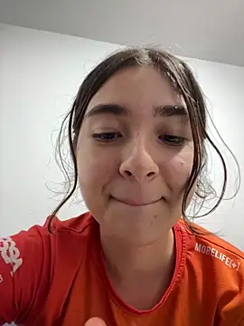 Valentina ro online show from November 19, 2025, 2:55 am