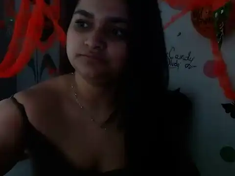 Snapshot of EmmaPayton_ chatting on October 28, 2025, 3:10 am EmmaPayton  online show from October 28, 2025, 3:10 am