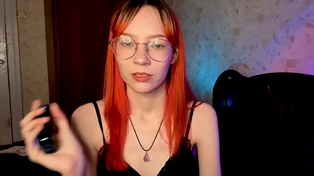 Snapshot of Midnight_Secret chatting on October 29, 2025, 5:25 pm Midnight Secret online show from October 29, 2025, 5:25 pm